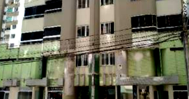 Apartamento com 2 vagas em Balneário Camboriú - SC