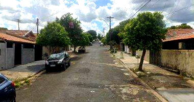 Prédio Residencial com área total de 192,38m² e 47,19m² construídos