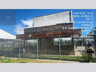 Terreno de 250 m² em leilão