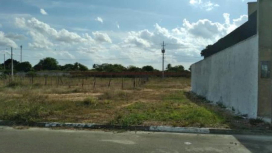 Terreno no Loteamento Veredas - 140 m² em Feira de Santana