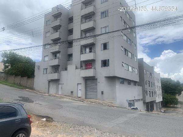 Apartamento com 2 quartos, 1 banheiro, 1 vaga e 50,72m² privativos