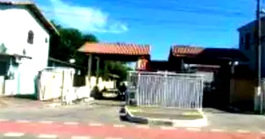 Casa em Condomínio Ocupada com 3 Quartos e 2 Banheiros