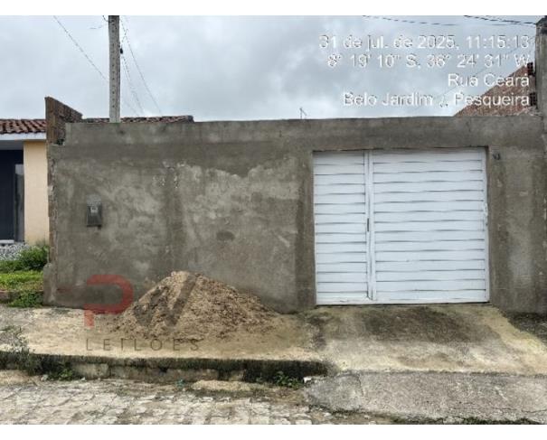 Casa em Belo Jardim/PE com 2 quartos e 1 vaga