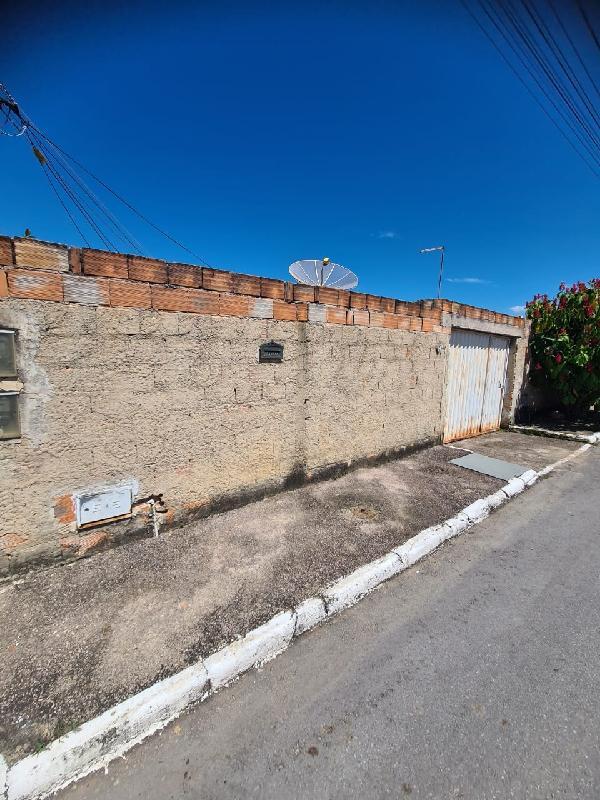 Casa com 2 Quartos e 1 Banheiro em Fortuna de Minas