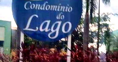 Casa em Condomínio com 5 Quartos em Goiânia