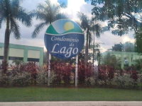 Casa em Condomínio com 5 Quartos em Goiânia