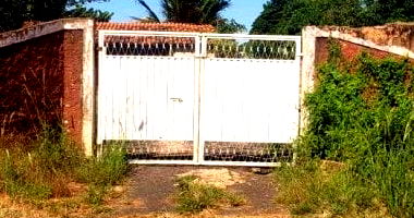 Casa aconchegante com 3 quartos, 3 banheiros e 63m², ocupada