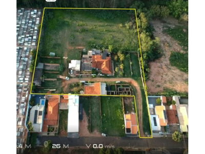 Área urbana ocupada com 10.560 m²