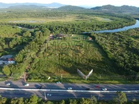 Terreno com Salão de Festas e Casa em Florianópolis - 30.000 m²