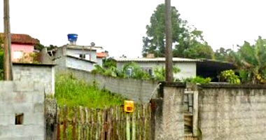 Casa Ocupada com 500m² de Terreno em Biritiba Mirim