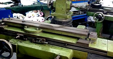 Máquina Afiadora Vigoreli 380V, 600kg, usada, sem cabeçote
