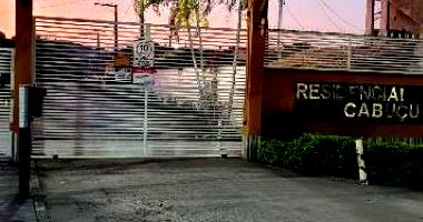 Casa com 2 quartos e 2 vagas em Itaboraí/RJ