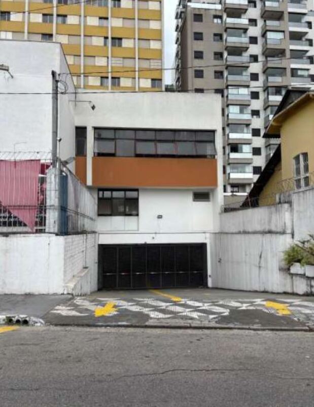 Vaga de garagem tipo II, 20,95m², Ed. Justiça e Paz, desocupada