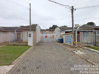 Casa com 2 quartos, 1 vaga e 40,90 m²