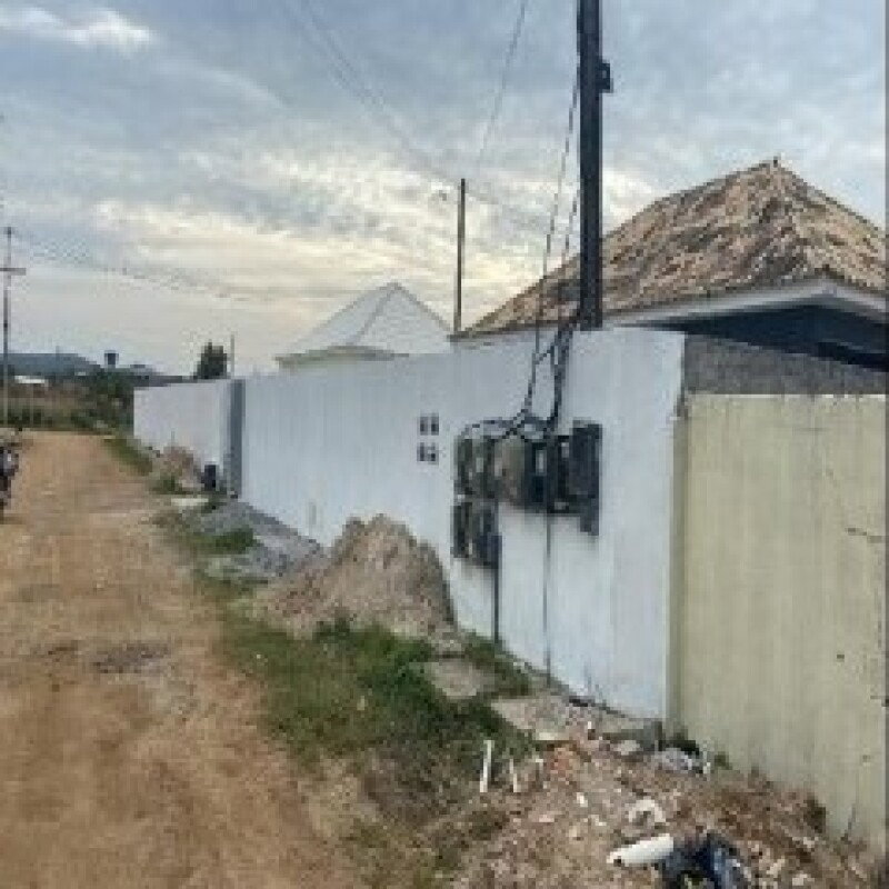Casa em Araruama com 72.93m² de Área Privativa