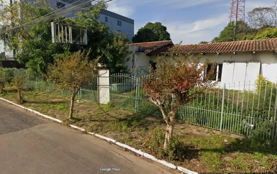 Casa com 233,69m² em Gravataí, 3 quartos, 2 banheiros, vaga para 2 carros