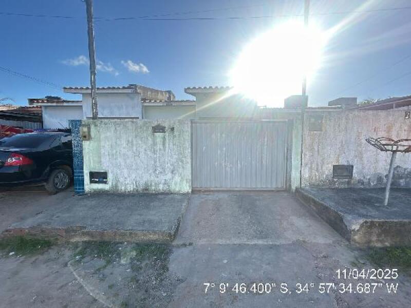 Casa com 2 Quartos e 2 Banheiros em Santa Rita/PB