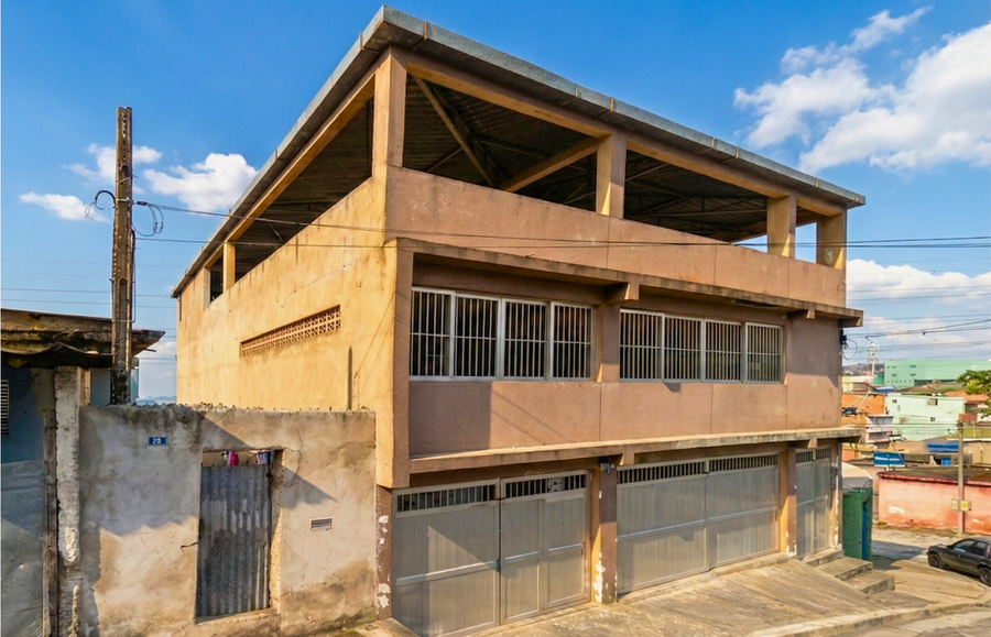 Sobrado de 487,90 m² em terreno de 173,52 m²
