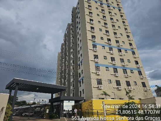 Apartamento 2 Quartos com Vaga em Araraquara