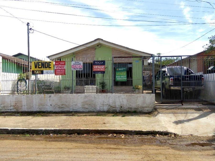 Casa padrão com 3 quartos, 2 banheiros, 1 vaga, 188,59m² construída