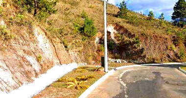 Espaçoso Terreno de 2521m² em Loteamento Exclusivo