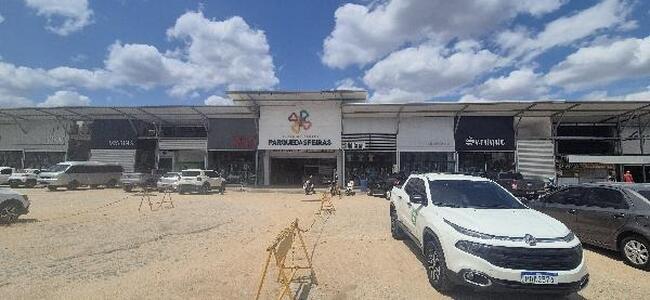 Loja com 16m² de área privativa, sem quartos e banheiros