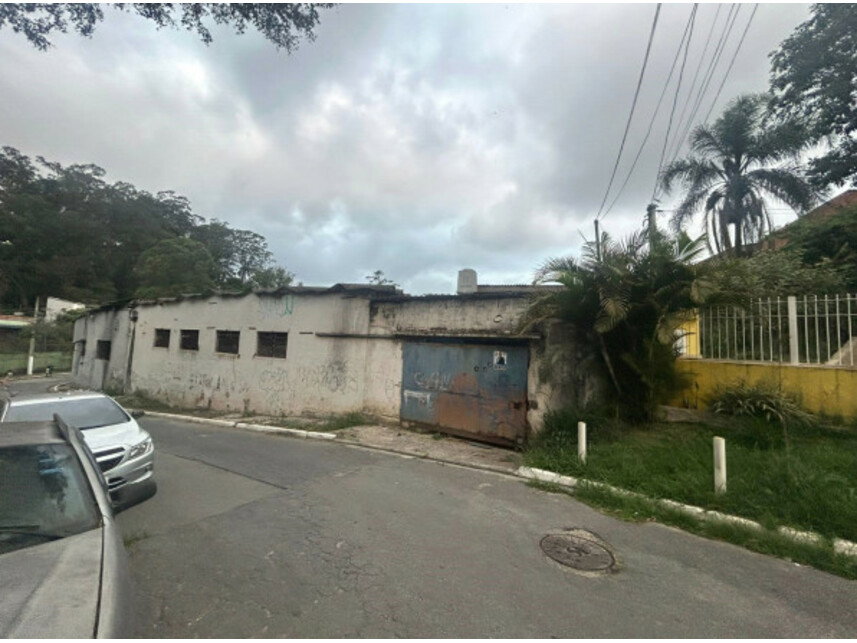 Galpão com 412m² de terreno, ideal para investimento