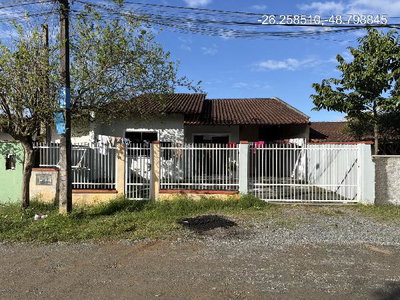 Casa 2 Quartos com 1 Vaga e 69,98 m²