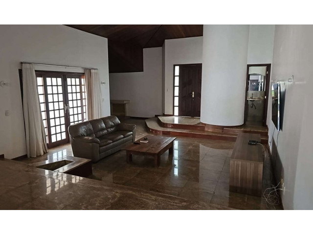 Casa com área de lazer em terreno de 1.875m² em Brasília/DF