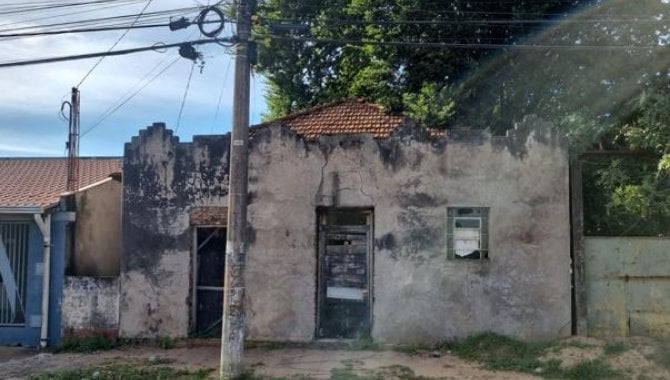 Terreno de 800 m² com barracão comercial em Padre Nóbrega