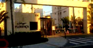 Apartamento com 2 quartos em Condomínio Residencial Villaggio Florença