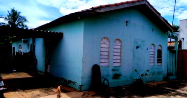 Casa residencial com 3 quartos, 1 banheiro, 64.86m² construída, ocupada