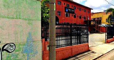 Apartamento com 2 Quartos e 75m² de Área Total