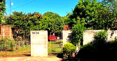 Casa padrão 2 quartos 1 banheiro 135m² ocupada