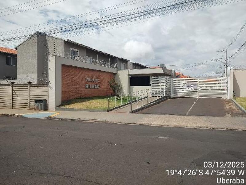 Apartamento com 2 Quartos em Uberaba