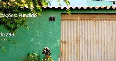 Casa com 2 quartos, varanda, área construída 57m², terreno 211m²