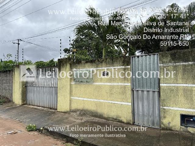 Casa com 2 quartos, 1 banheiro, 1 vaga e 60m² construída