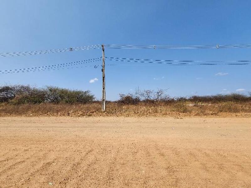 Terreno em Mossoró/RN com 4 lotes