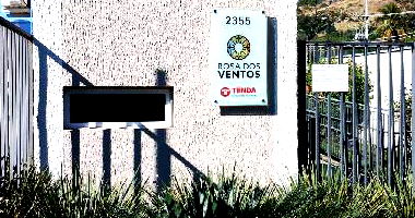 Apartamento com 2 Quartos e Área Privativa em Campo Grande