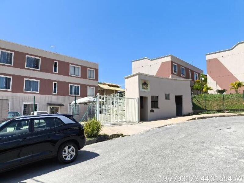 Apartamento com 2 quartos em Esmeraldas/MG