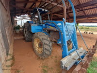 Pulverizador Jacto Advance 2000, Trator MF 85X e Trator New Holland 7630