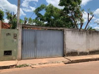 Casa com 3 quartos, 2 banheiros, 1 vaga, 120m², ocupada