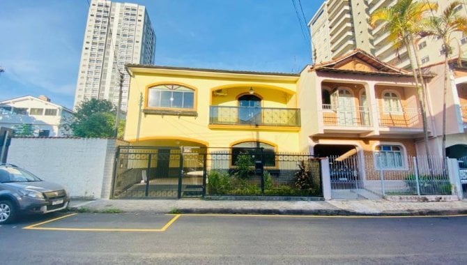 Casa 163 m² - 3 Quartos - 2 Banheiros - Centro - Pouso Alegre - MG