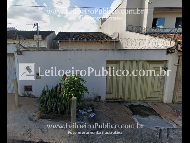 Casa em Goiânia com 2 quartos e 68,3m²