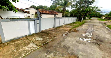 Casa em Guaratiba com 3 Quartos e 1 Banheiro