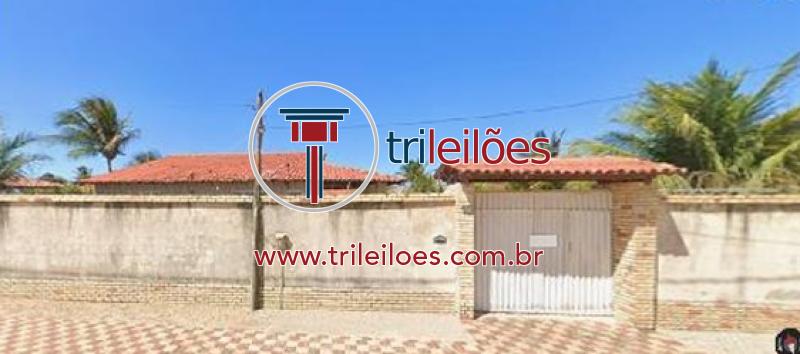 Casa ampla com 242,66m² de área privativa