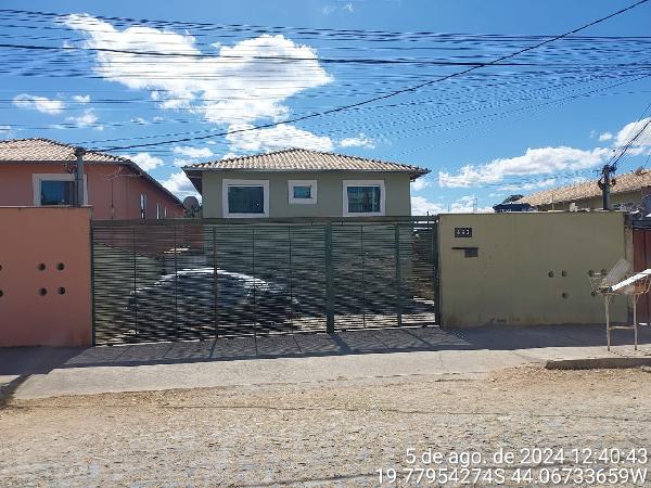 Casa com 2 quartos, 1 banheiro, 1 vaga e 59,63m² construída