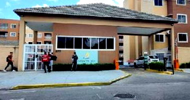 Apartamento com 2 quartos e 2 banheiros em Eusébio/CE