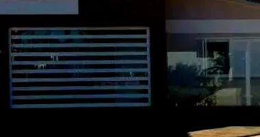 Casa em leilão com 293m² de área construída