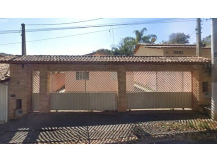 Casa Ocupada com 250,88m² de Terreno em Guararema/SP